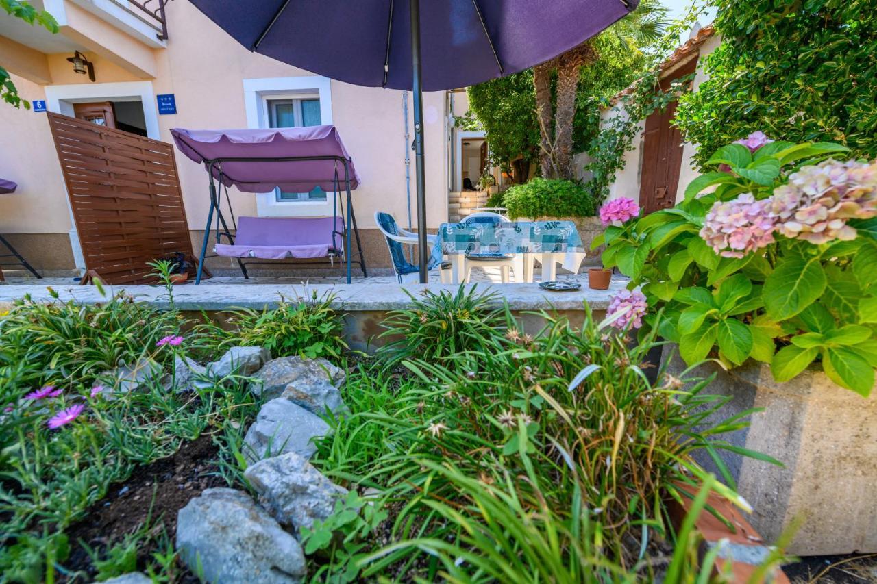 Apartmani Loreta Mali Losinj Ngoại thất bức ảnh