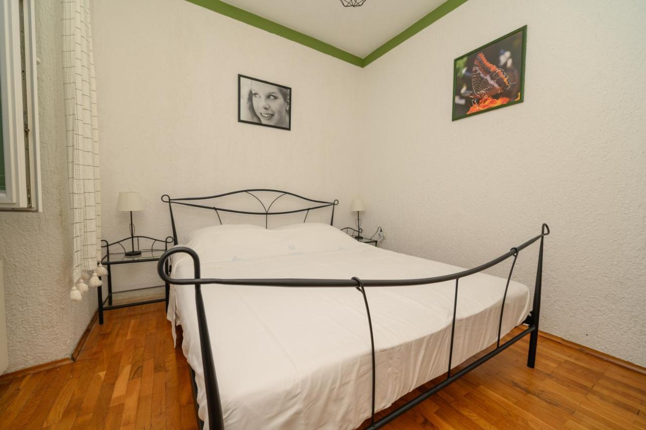 Apartmani Loreta Mali Losinj Ngoại thất bức ảnh