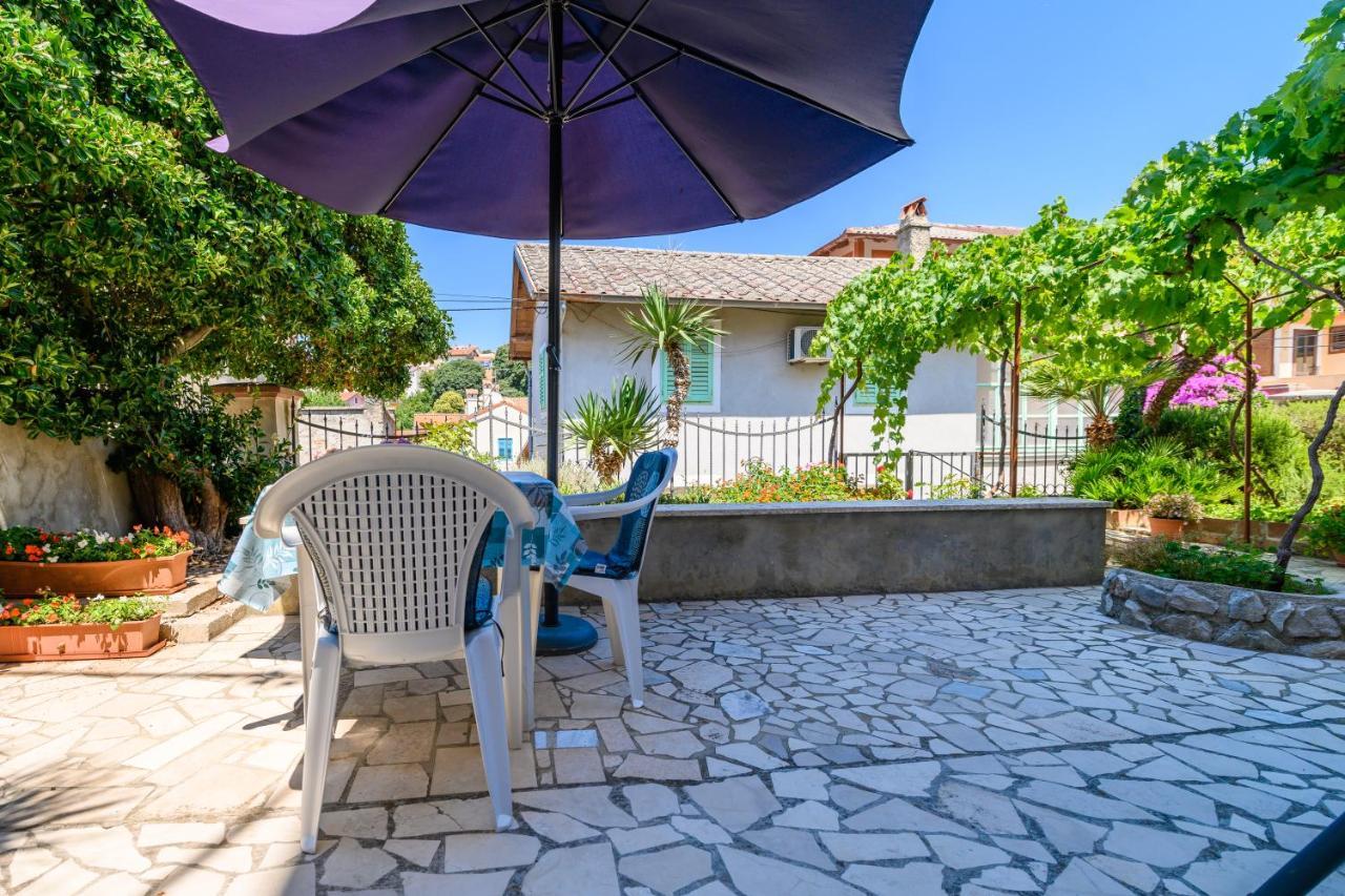 Apartmani Loreta Mali Losinj Ngoại thất bức ảnh