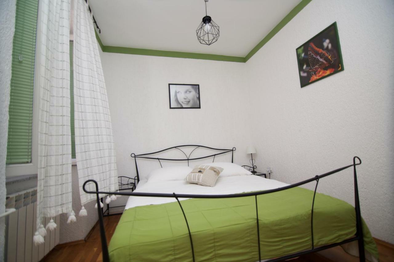 Apartmani Loreta Mali Losinj Ngoại thất bức ảnh